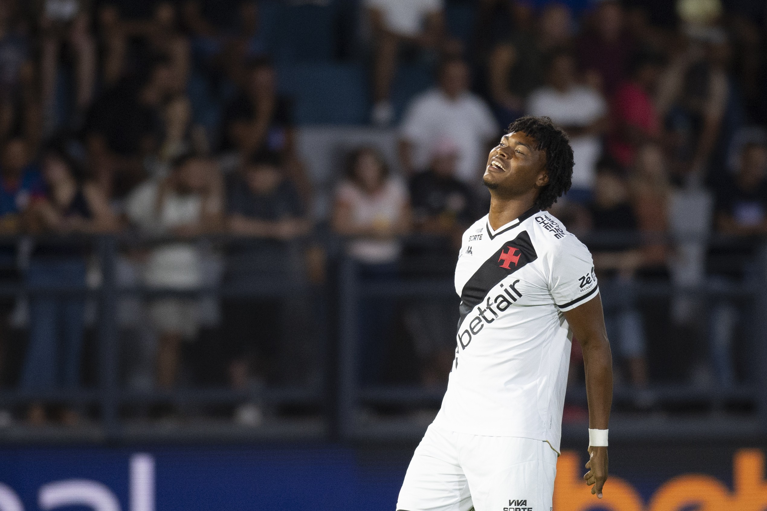 Vasco empresta GB ao Chaves: uma nova chance para brilhar na Europa